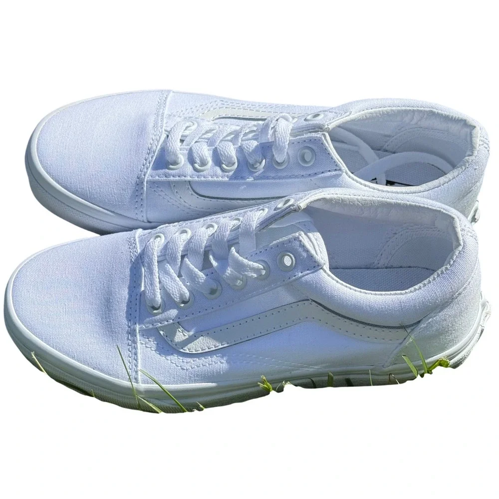 Vans Old Skool Kids Sneakers Triple White Canvas Low Top Skate Shoes Size 3.0